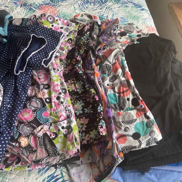 Scrub Bundle - Picture 2 of 4